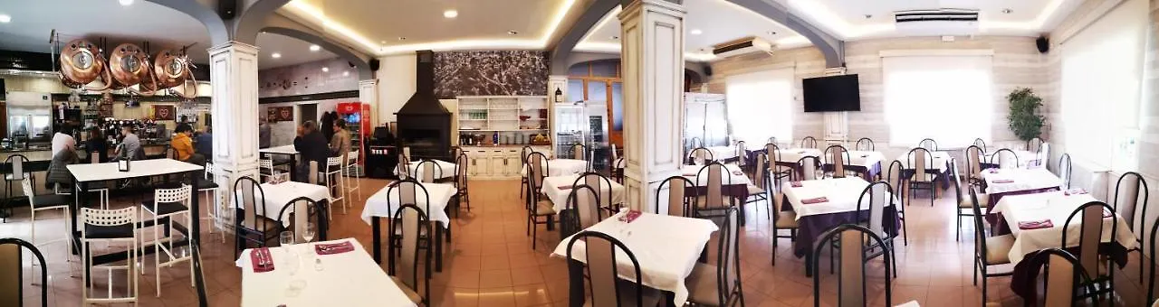 Guest house Hostal Los Hermanos Baza