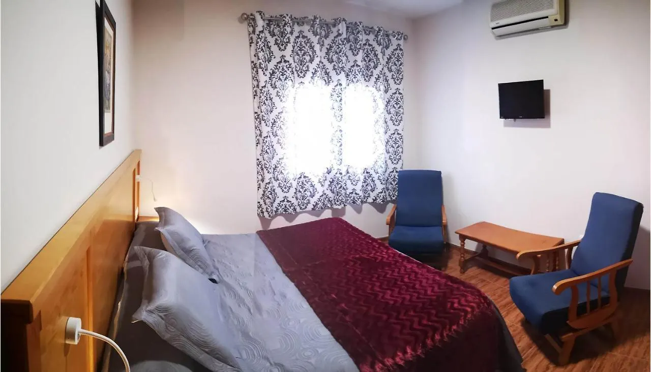 Hostal Los Hermanos Baza